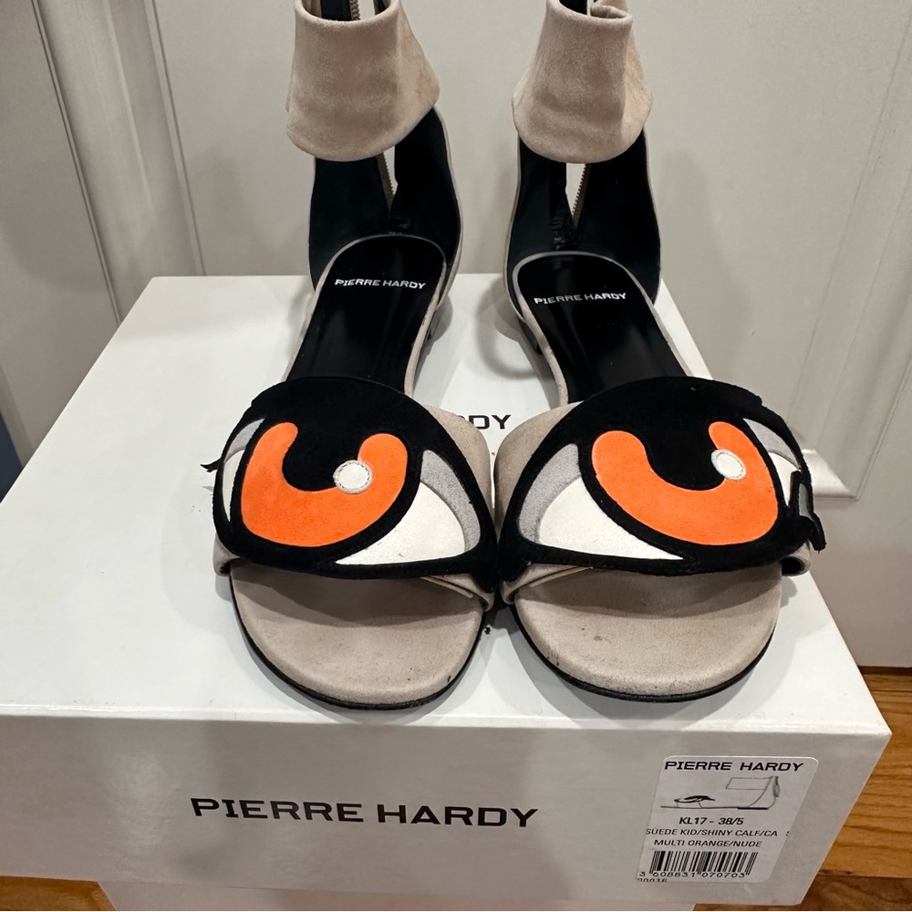 Pierre Hardy cute eyes flat sandals size 38.5